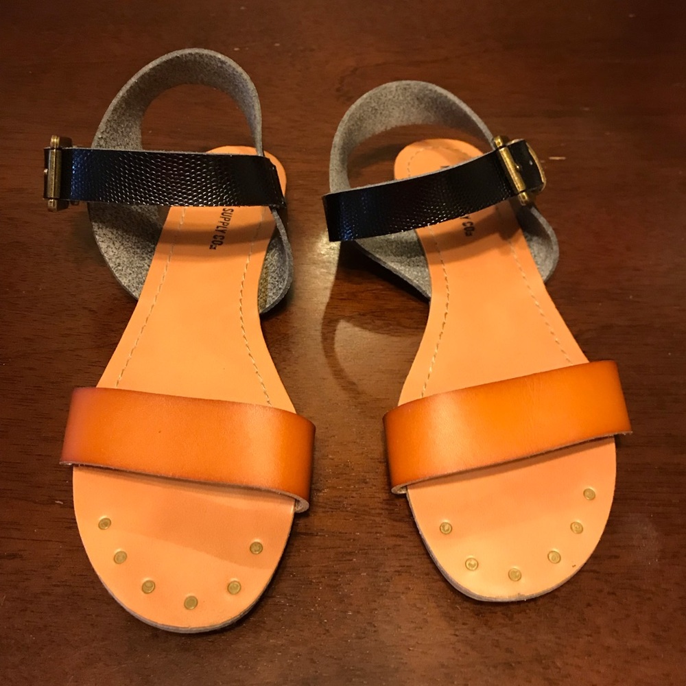 Cute, versatile, vegan sandals